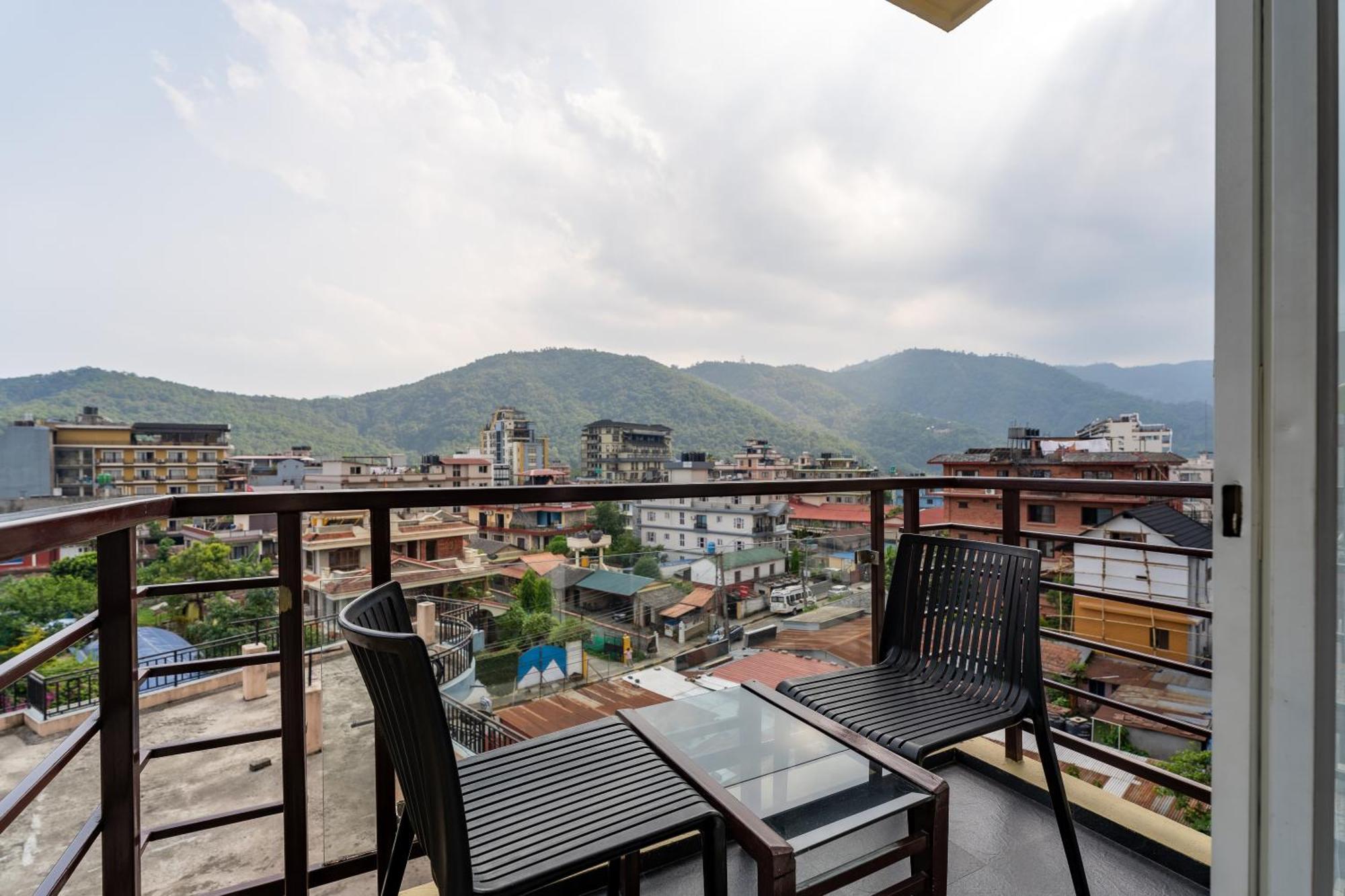 Hotel Haven O' Ganga Покхара Екстер'єр фото